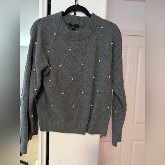 Ann Taylor Pearl Embellishment Diamond Pattern Sweater in Grey - Picture 1 of 2